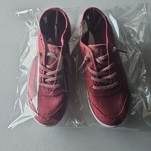 New Sketchers Bobs Shoes In Red, Size 7.5